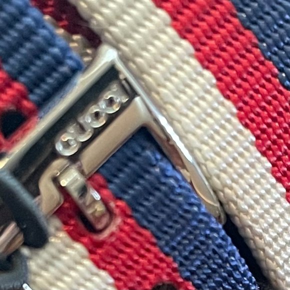 Gucci G-Frame Nylon Strap Wrap Strap Watch Green Swiss Made NWT AND BOX - Picture 4 of 16